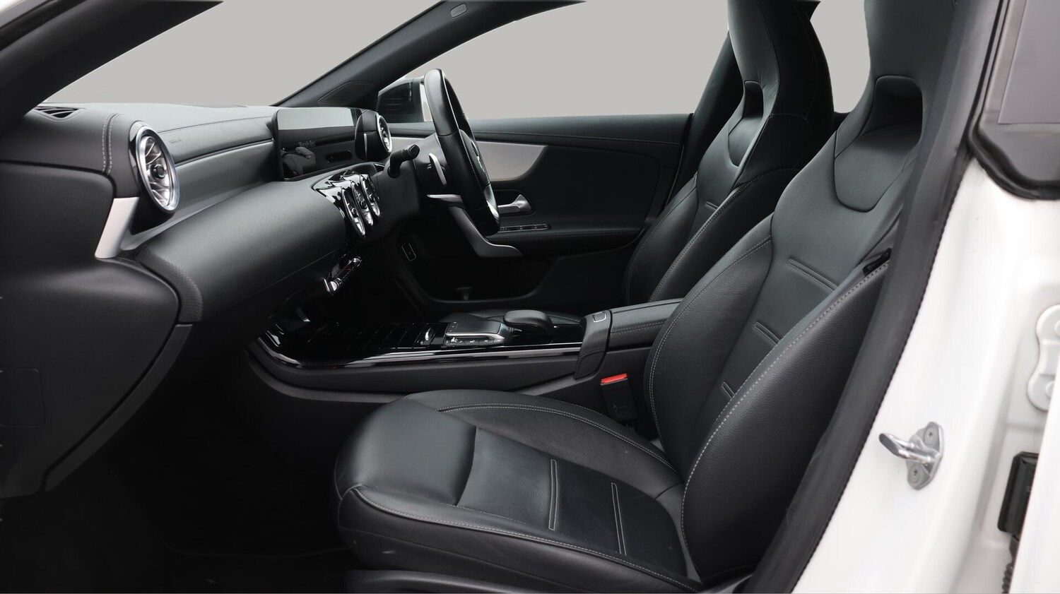 Used Mercedes-Benz CLA 2022 for sale - 76753104: Photo 15