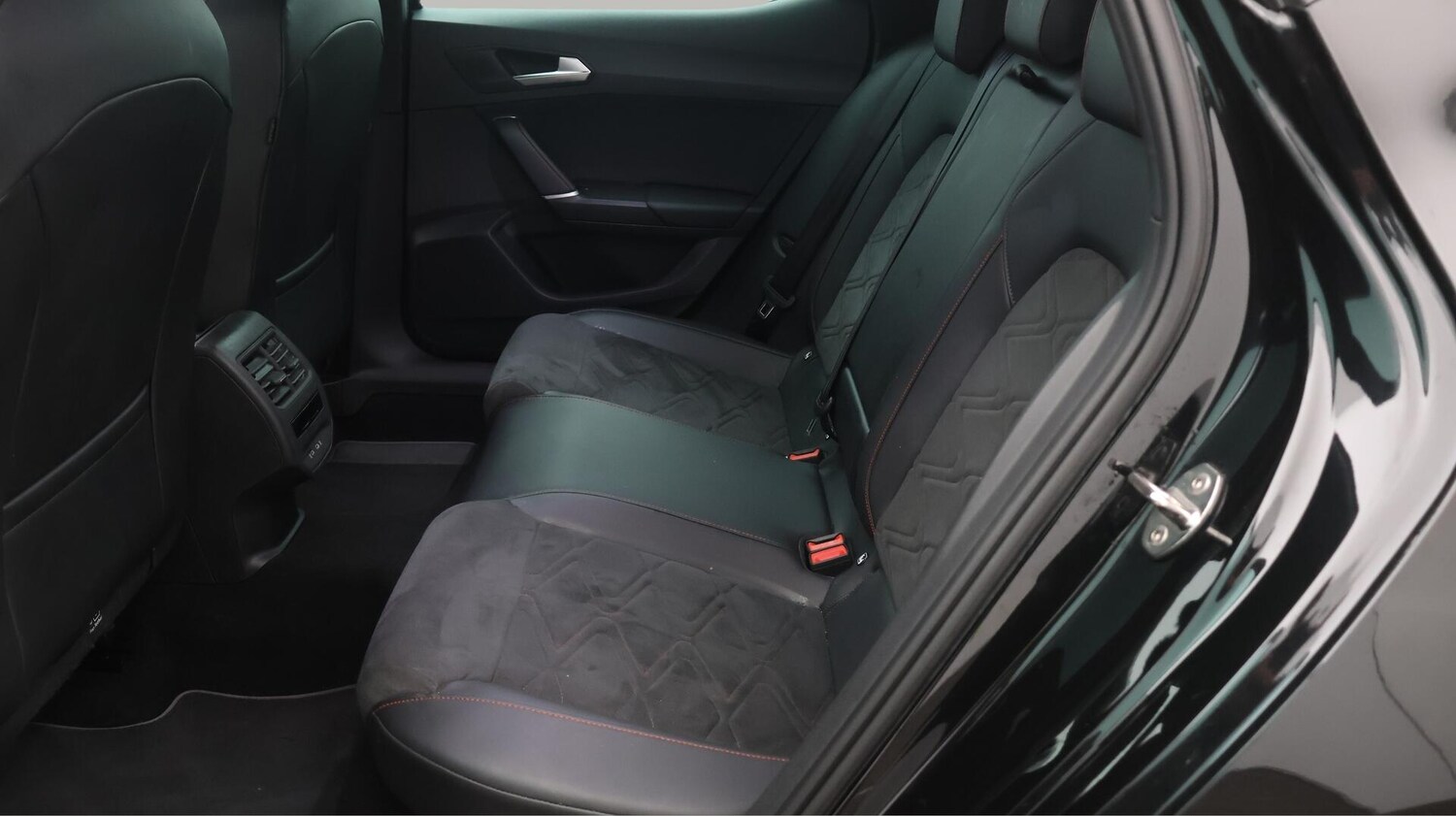 Used SEAT Leon 2022 for sale - 76499342: Photo 17