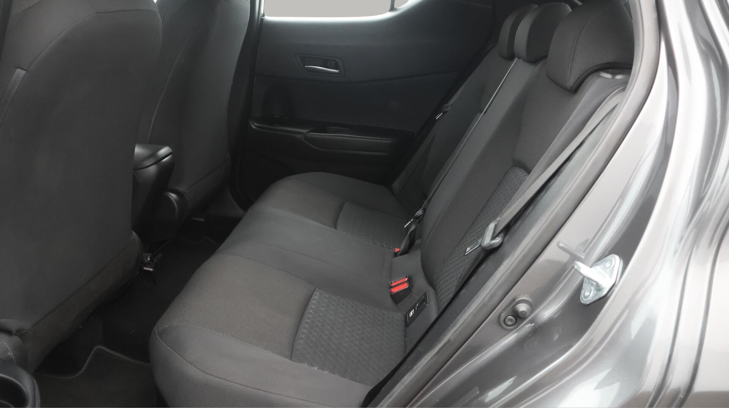 Used Toyota C-HR 2020 for sale - 76433252: Photo 17