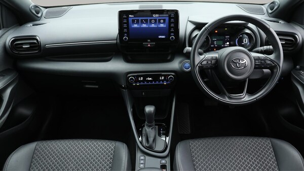 Used Toyota Yaris 2022 for sale - 75741388: Photo 14