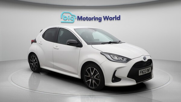 Used Toyota Yaris 2022 for sale - 75741388: Photo 2