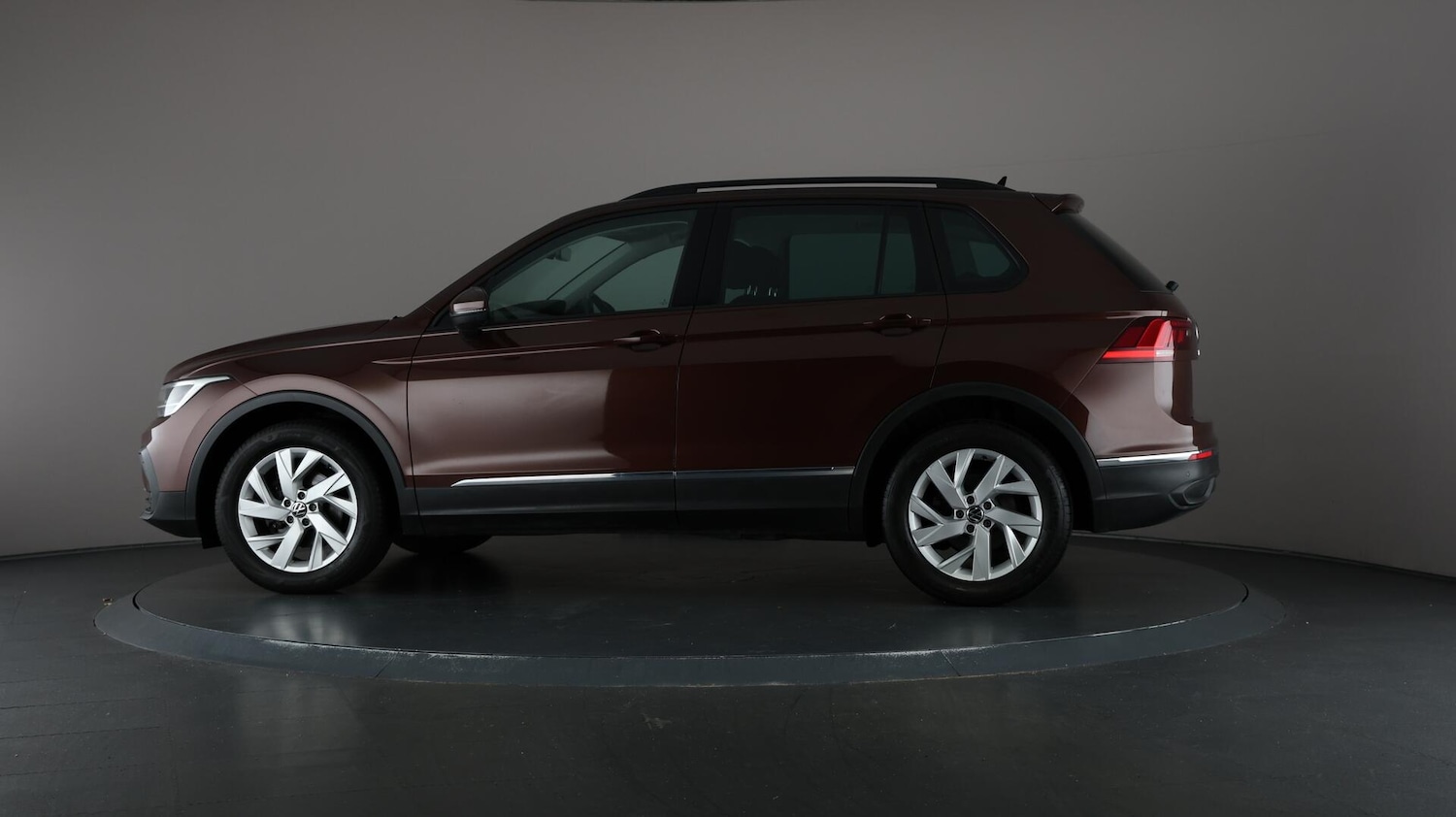 Used Volkswagen Tiguan 2021 for sale - 76671255: Photo 37