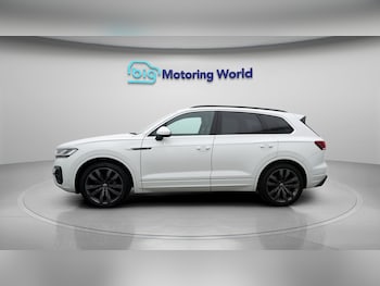 Used Volkswagen Touareg 2023 for sale - 77501580: Photo