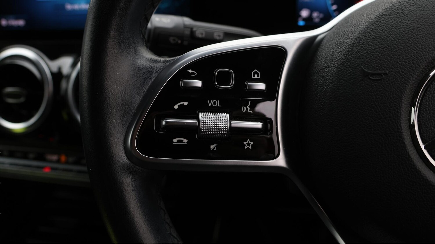 Used Mercedes-Benz GLA 2021 for sale - 76688760: Photo 24