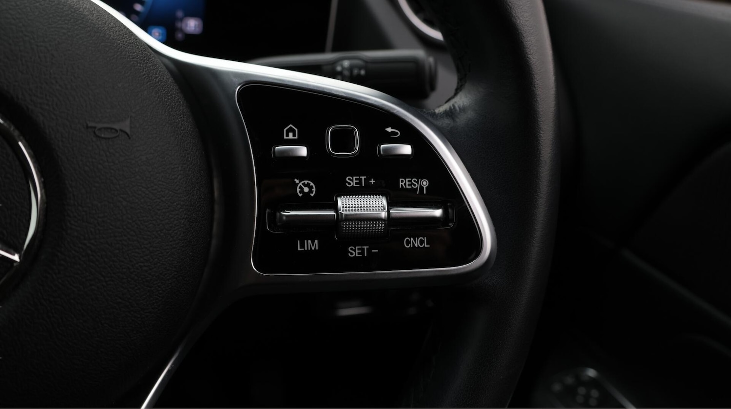 Used Mercedes-Benz GLA 2021 for sale - 76688760: Photo 25