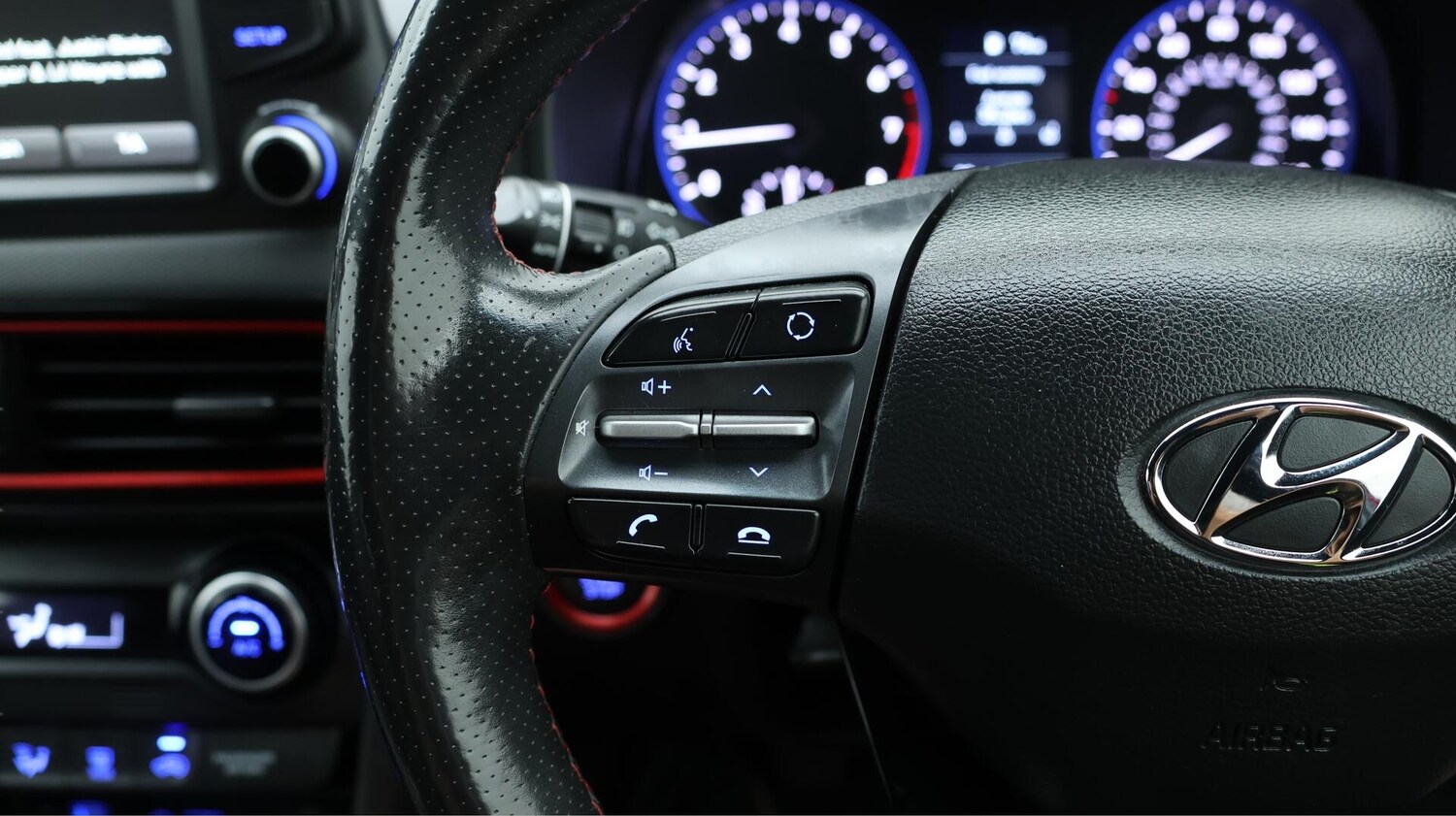 Used Hyundai KONA 2019 for sale - 76269905: Photo 24