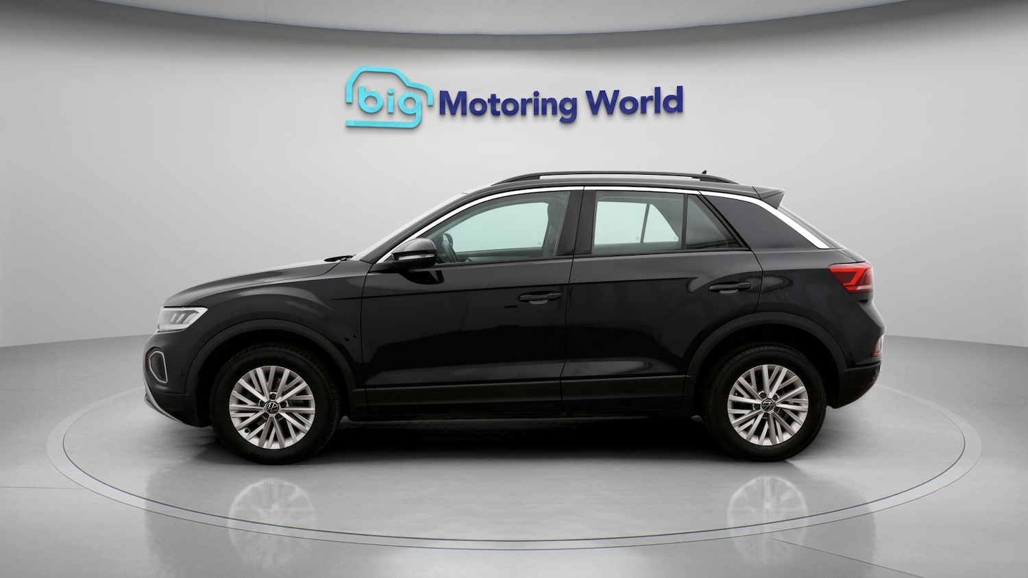 Used Volkswagen T-Roc 2022 for sale - 77578630: Photo 4