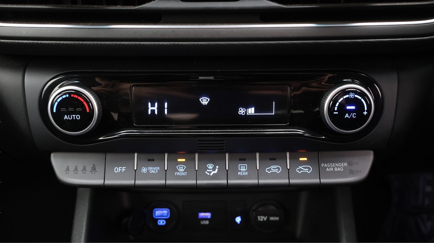 Used Hyundai KONA 2023 for sale - 77849176: Photo 12