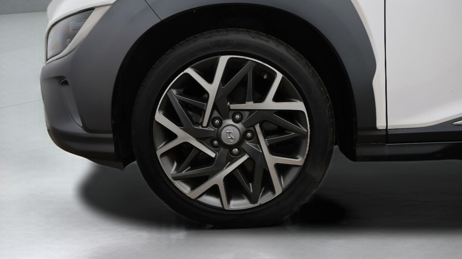 Used Hyundai KONA 2023 for sale - 77849176: Photo 18