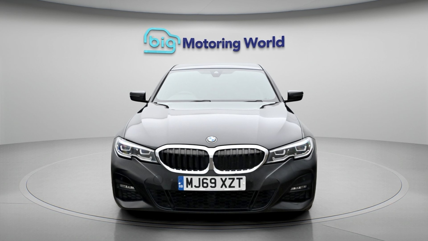Used BMW 3 Series 2019 for sale - 77919179: Photo 2