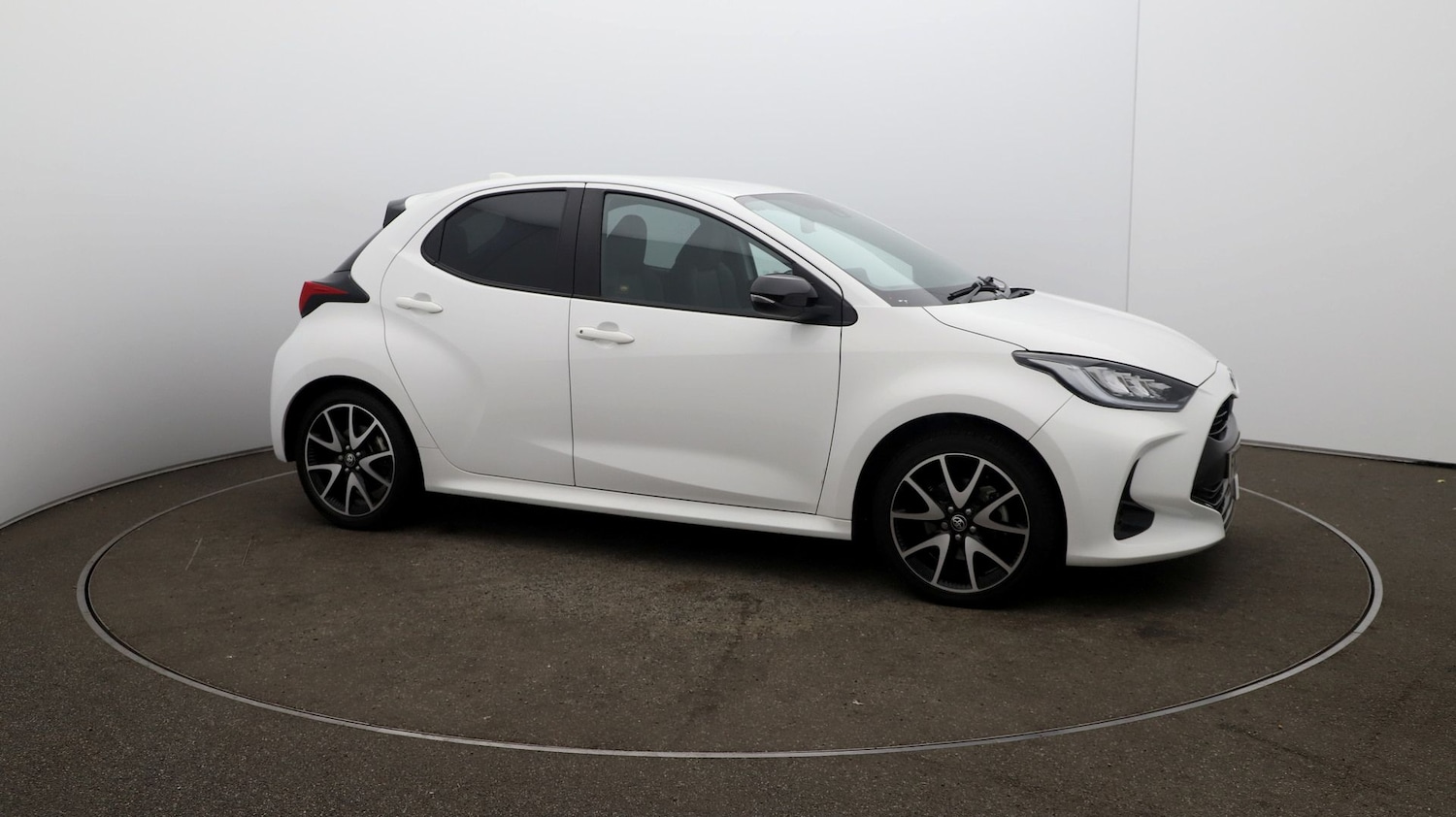 Used Toyota Yaris 2022 for sale - 76810130: Photo 38