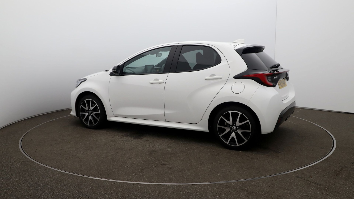 Used Toyota Yaris 2022 for sale - 76810130: Photo 39
