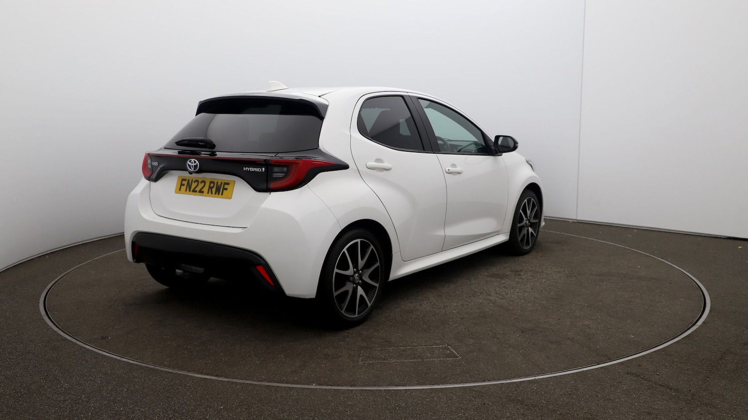 Used Toyota Yaris 2022 for sale - 76810130: Photo 46