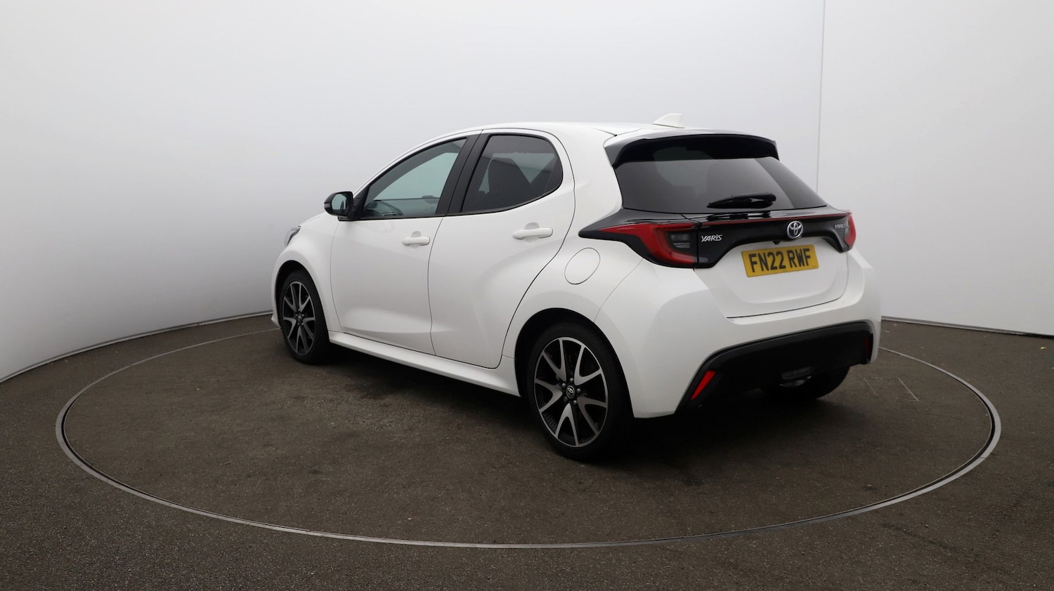 Used Toyota Yaris 2022 for sale - 76810130: Photo 54