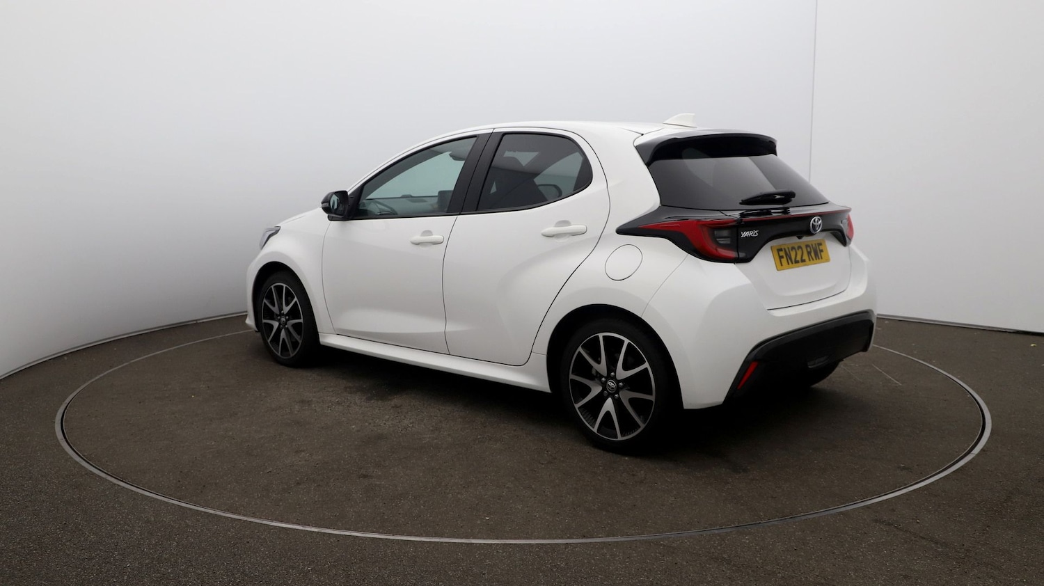 Used Toyota Yaris 2022 for sale - 76810130: Photo 55