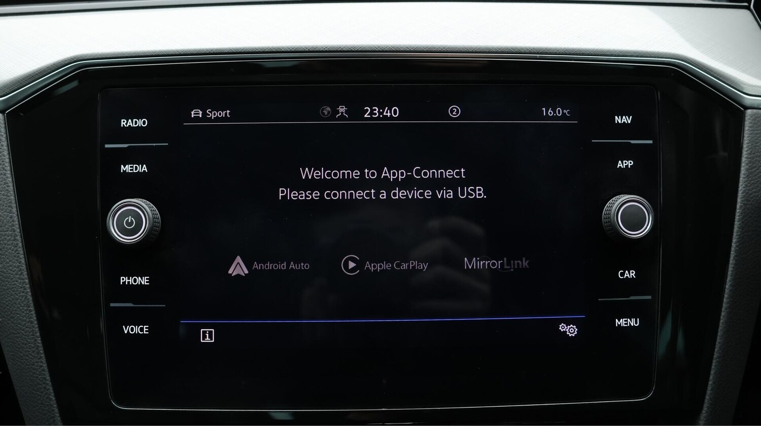 Used Volkswagen Passat for sale - 76735049: Photo 26