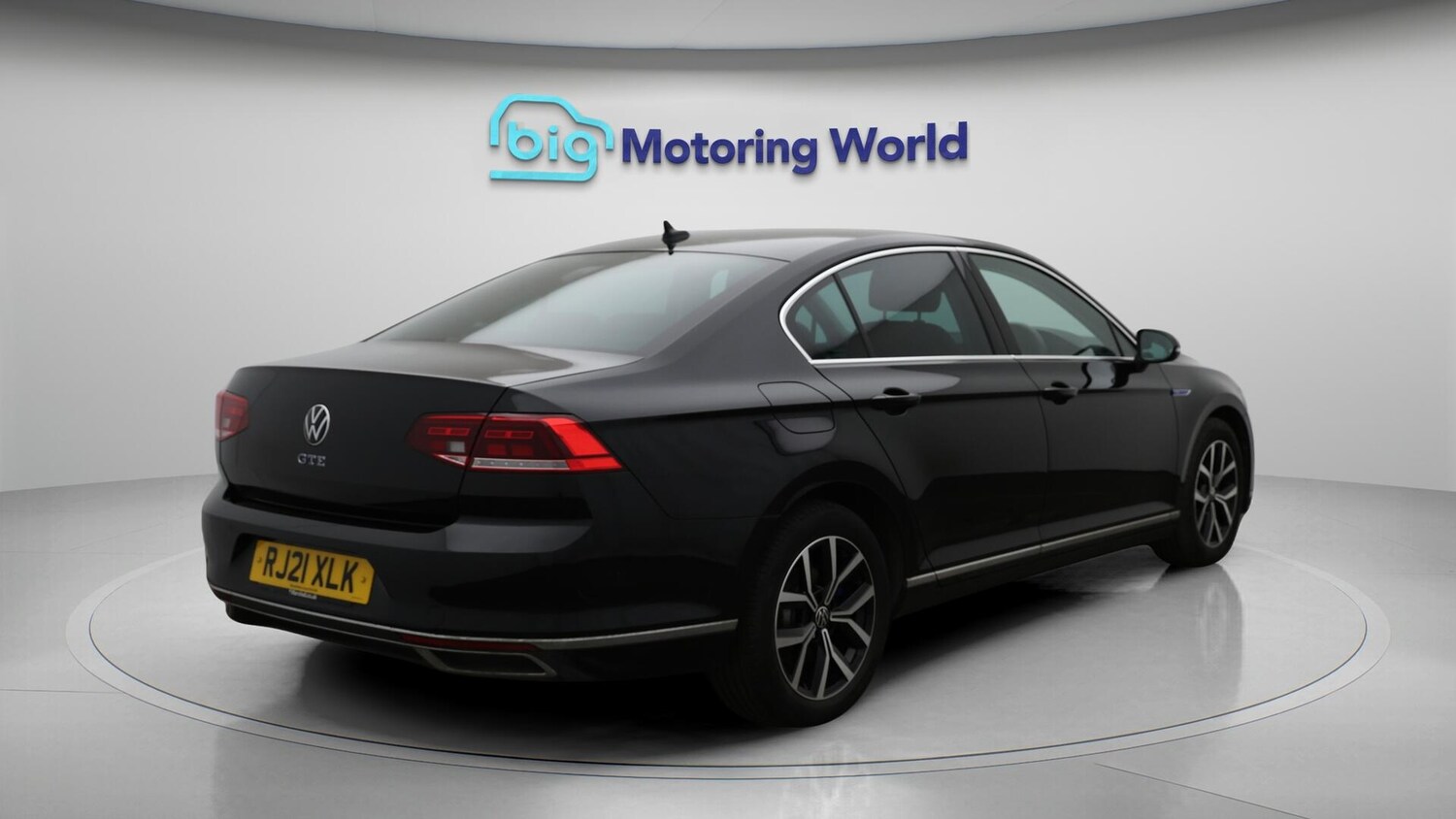 Used Volkswagen Passat for sale - 76735049: Photo 8