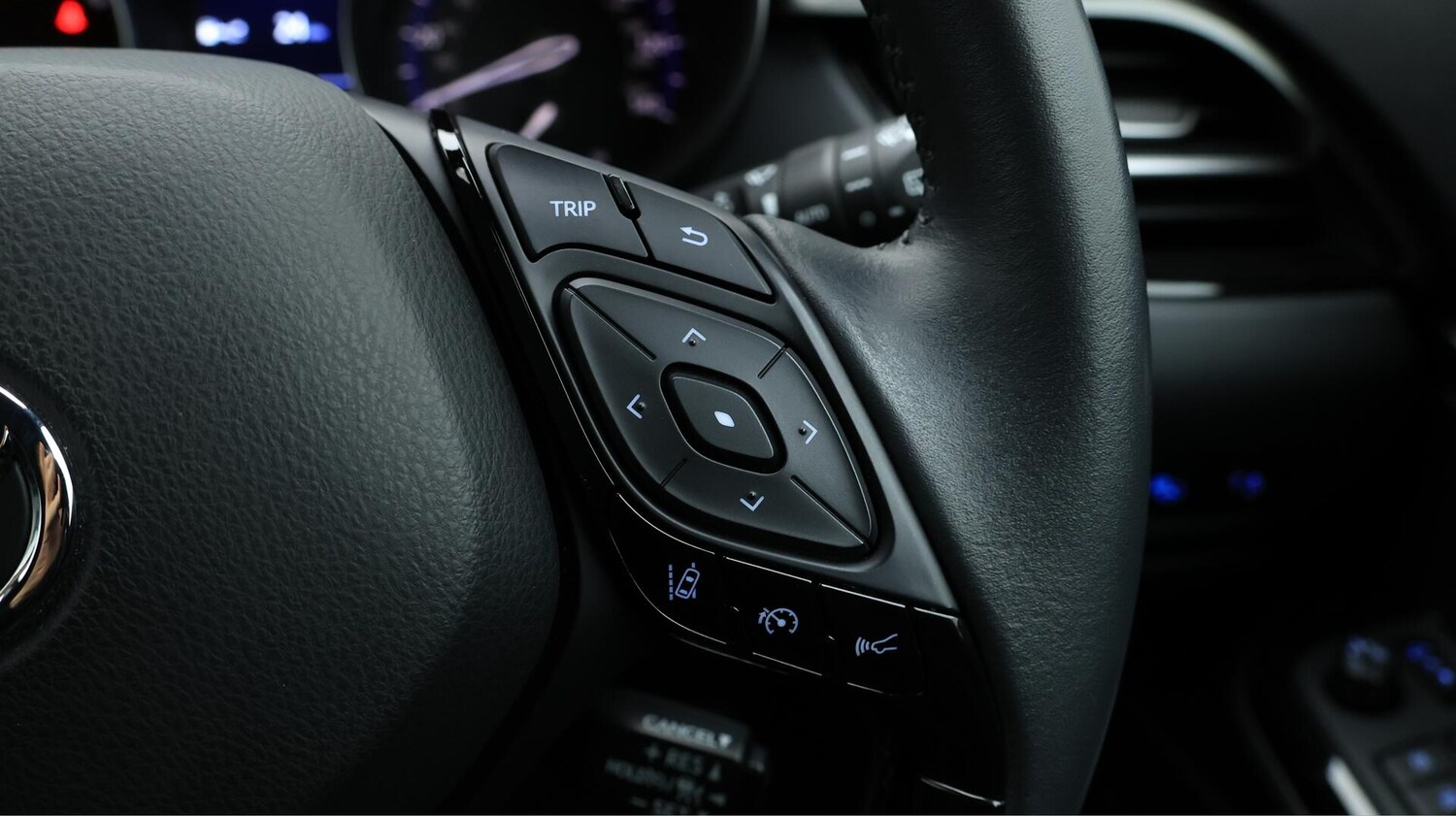 Used Toyota C-HR 2022 for sale - 76238828: Photo 25