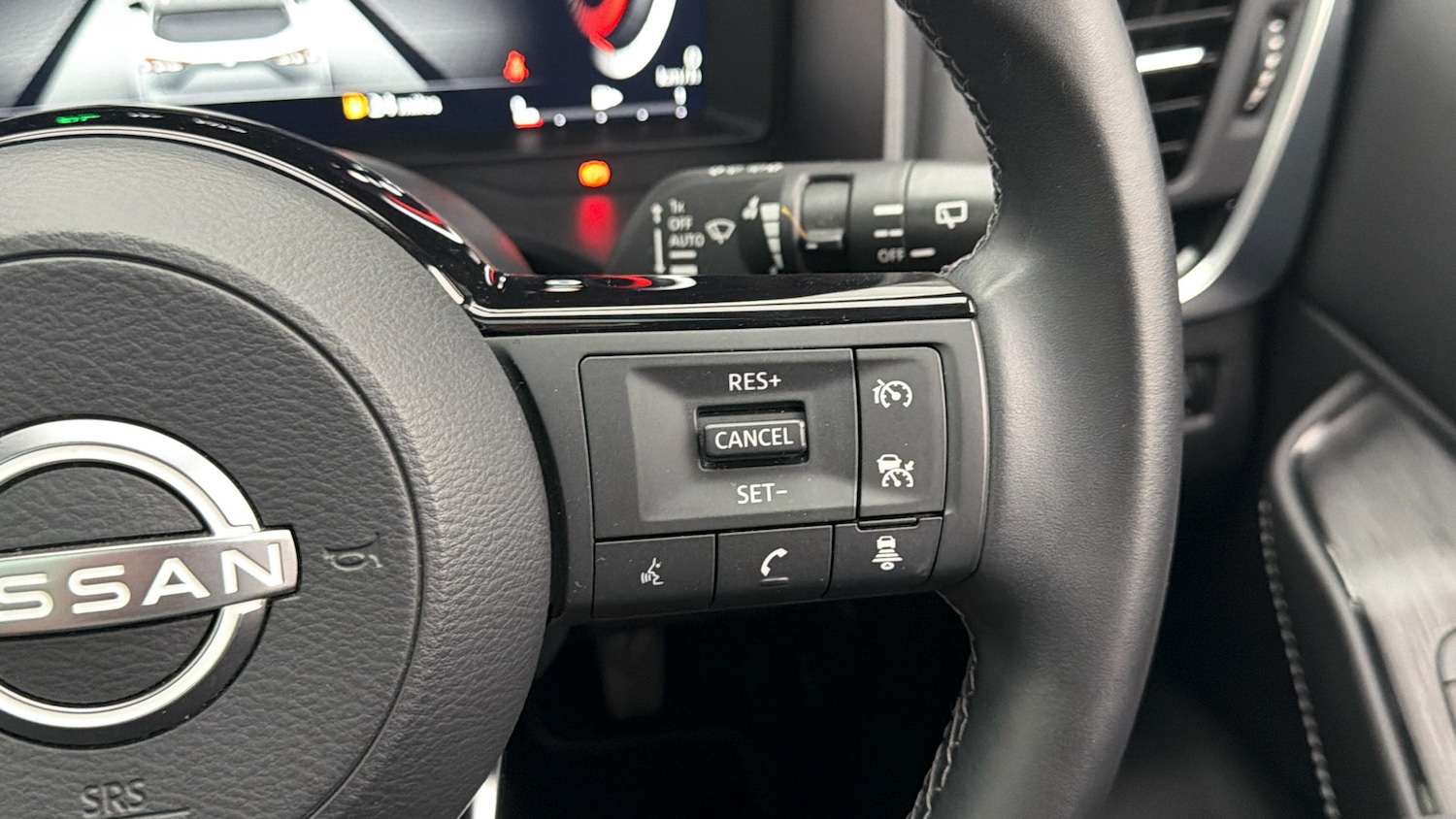 Used Nissan Qashqai for sale - 77921635: Photo 24