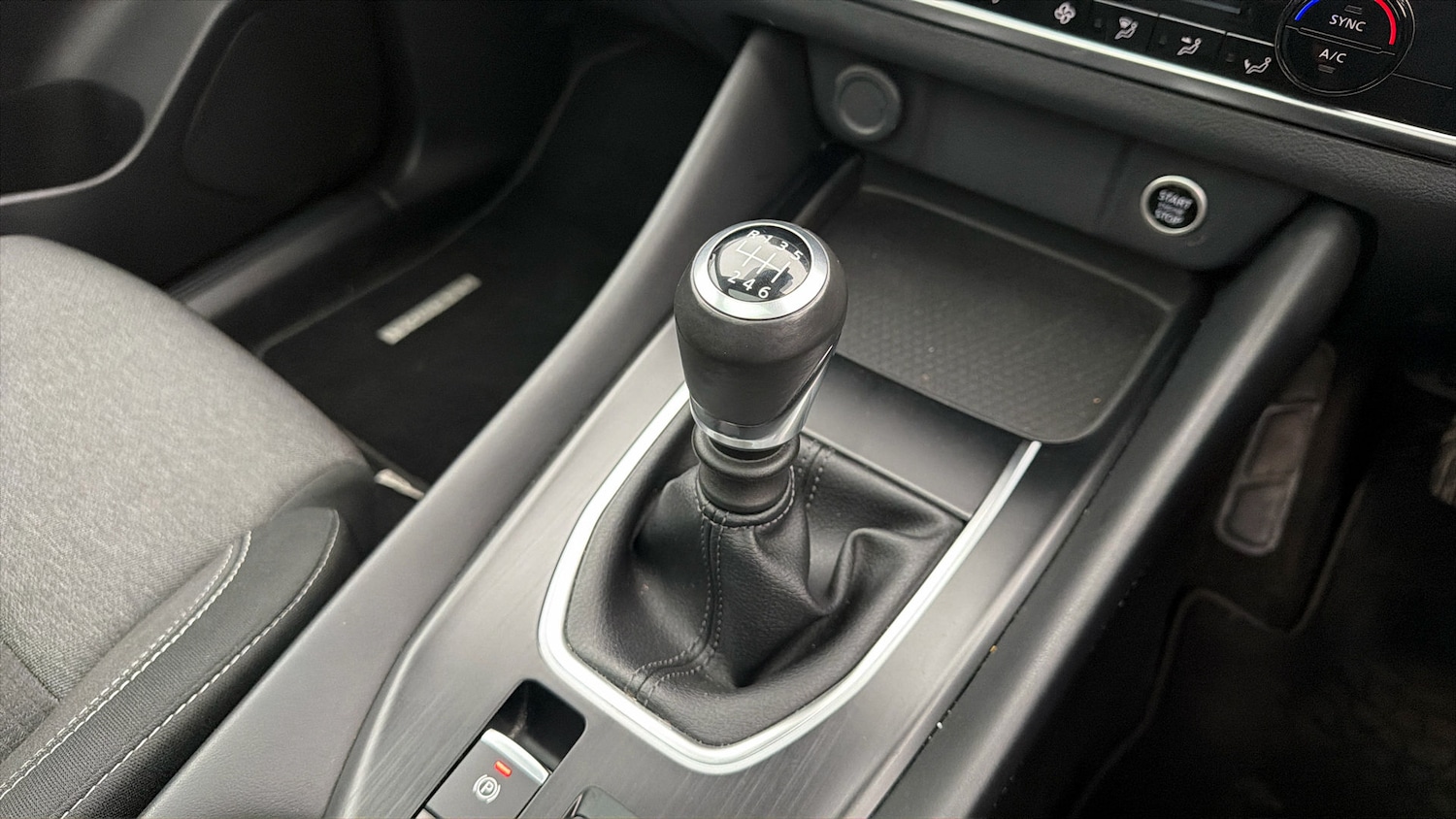 Used Nissan Qashqai for sale - 77921635: Photo 25