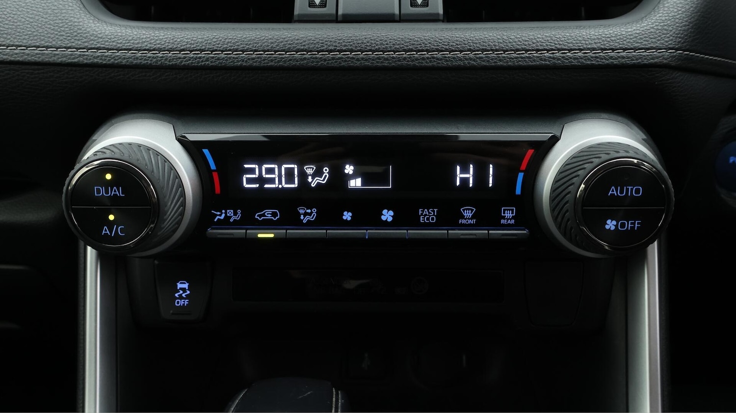 Used Toyota RAV4 2020 for sale - 76247544: Photo 13