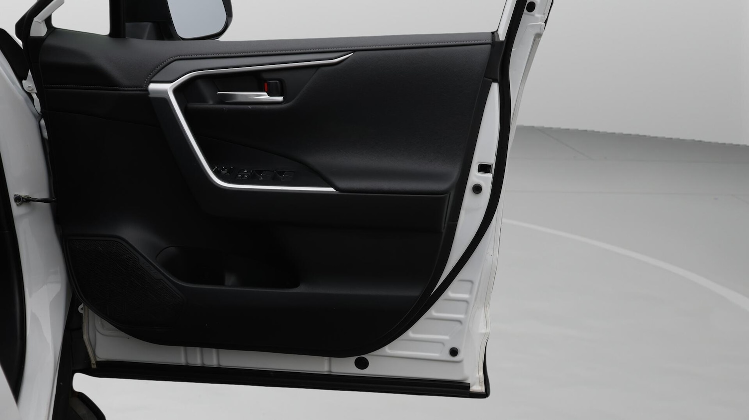 Used Toyota RAV4 2020 for sale - 76247544: Photo 16