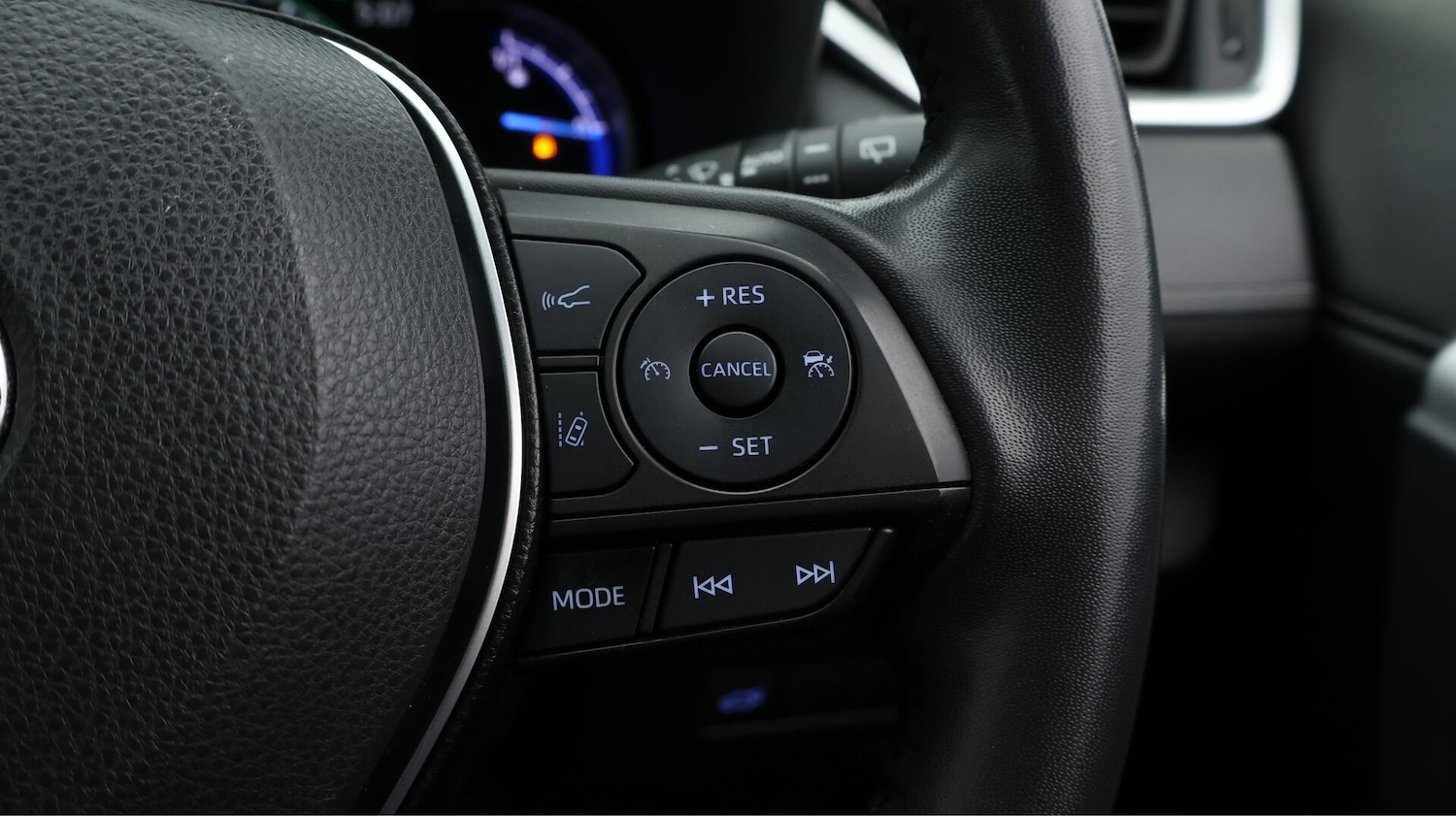 Used Toyota RAV4 2020 for sale - 76247544: Photo 28