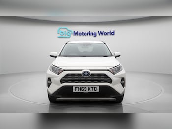 Used Toyota RAV4 2020 for sale - 76247544: Photo 3