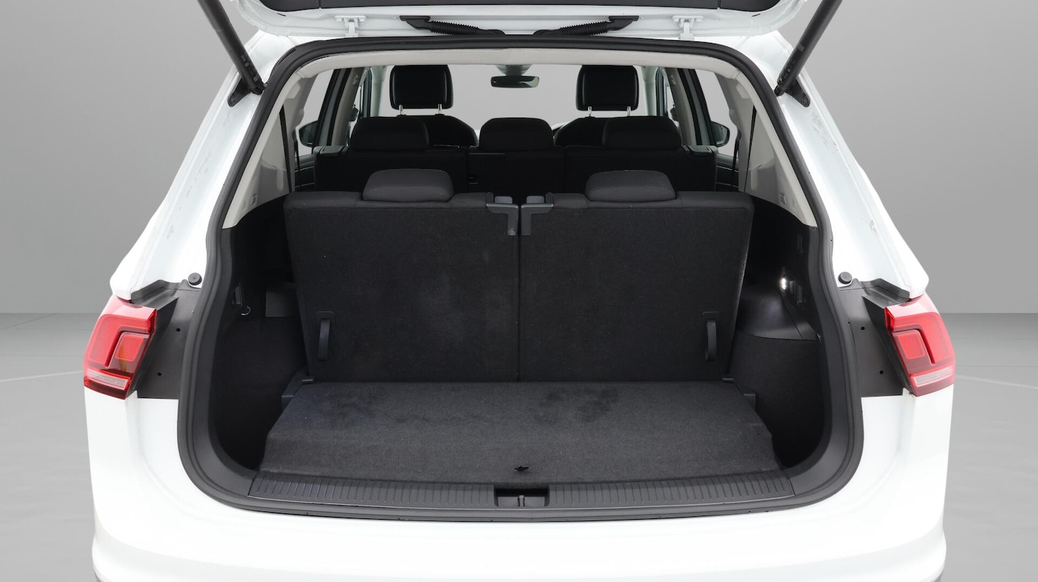 Used Volkswagen Tiguan Allspace 2023 for sale - 76072113: Photo 35