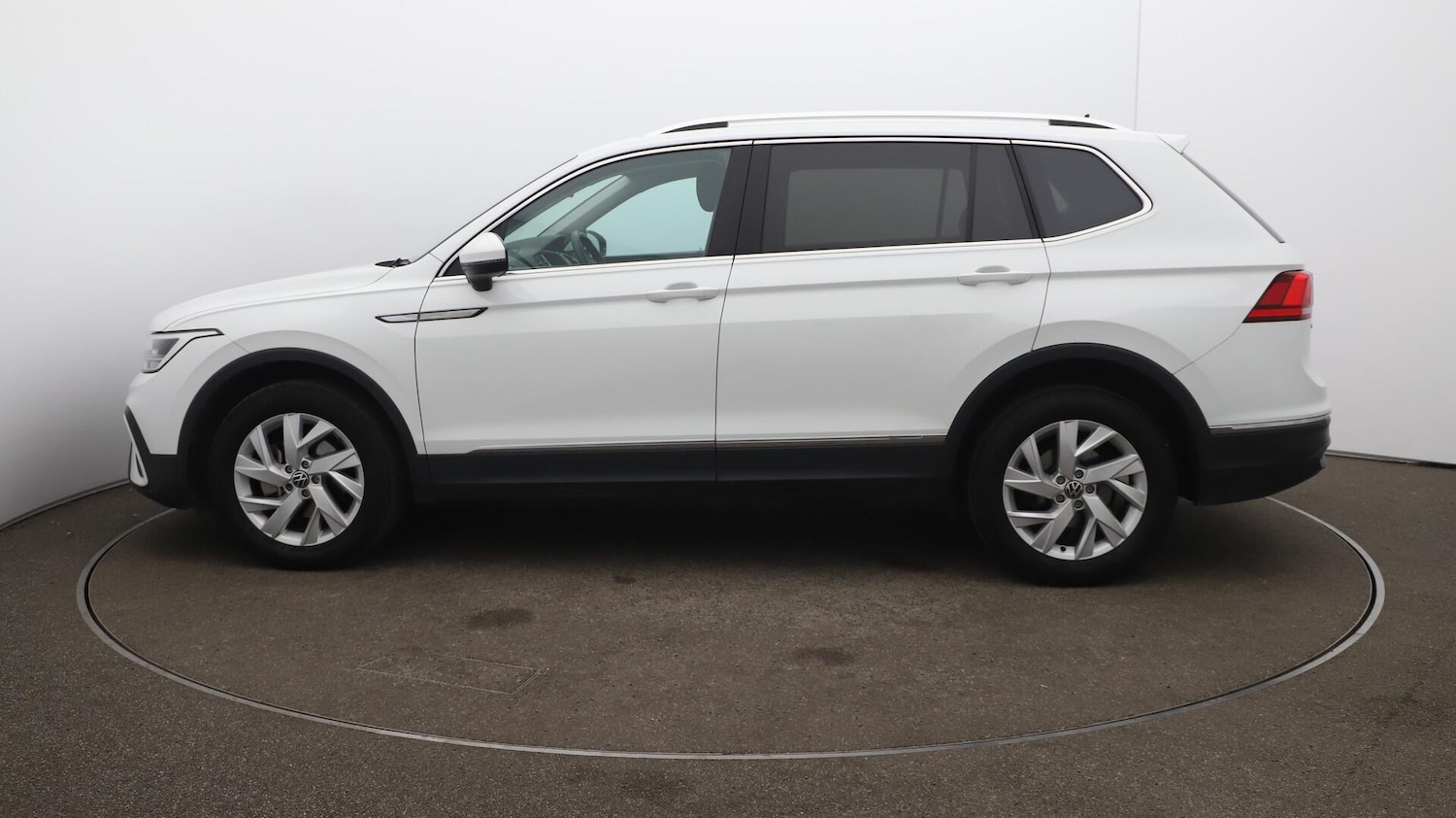 Used Volkswagen Tiguan Allspace 2023 for sale - 76072113: Photo 66