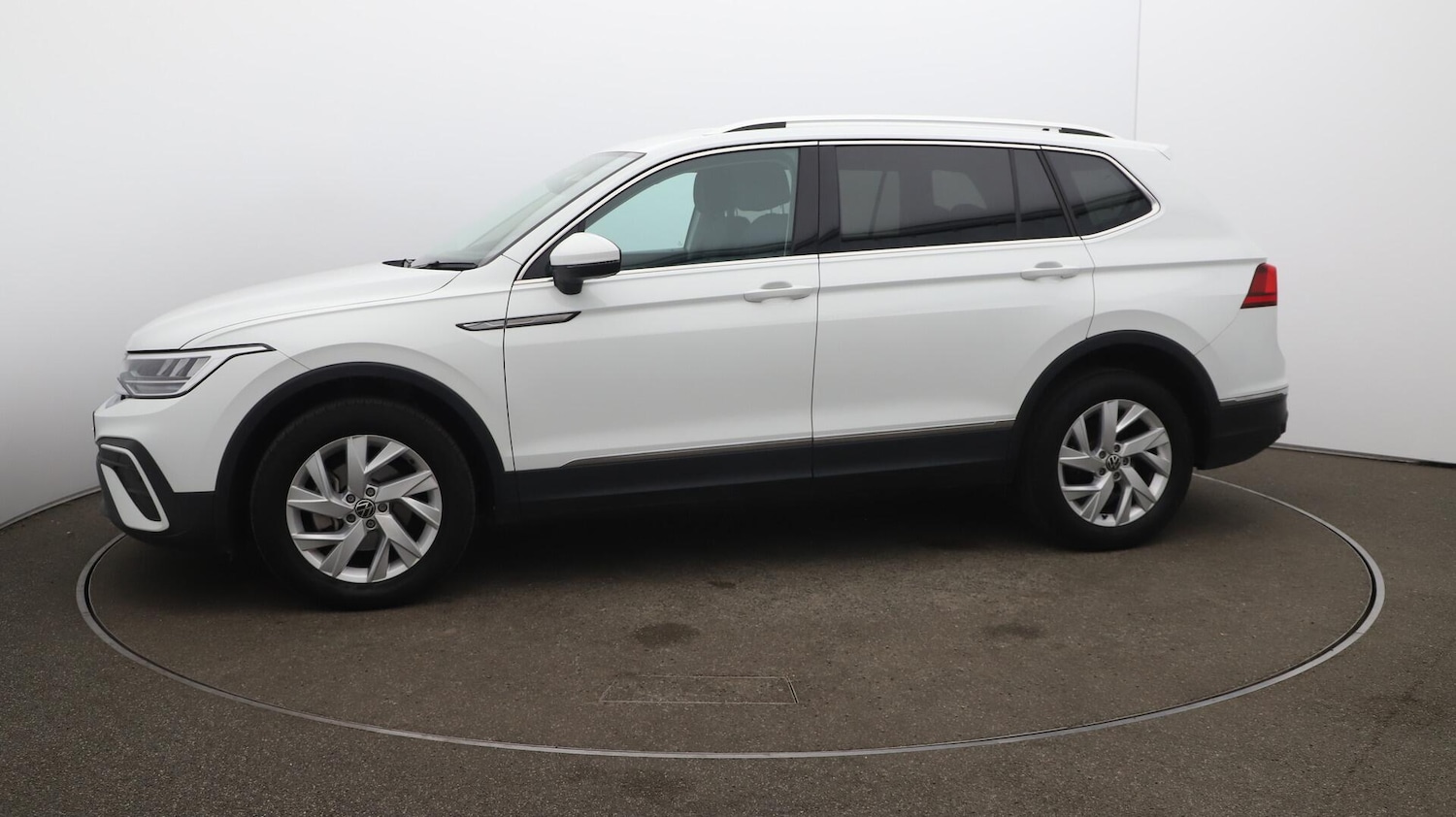 Used Volkswagen Tiguan Allspace 2023 for sale - 76072113: Photo 68