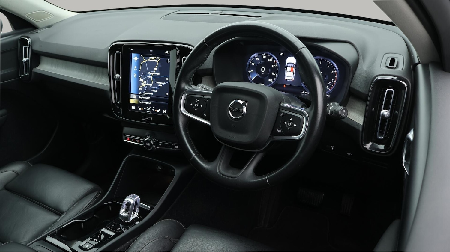 Used Volvo XC40 2021 for sale - 76607602: Photo 10