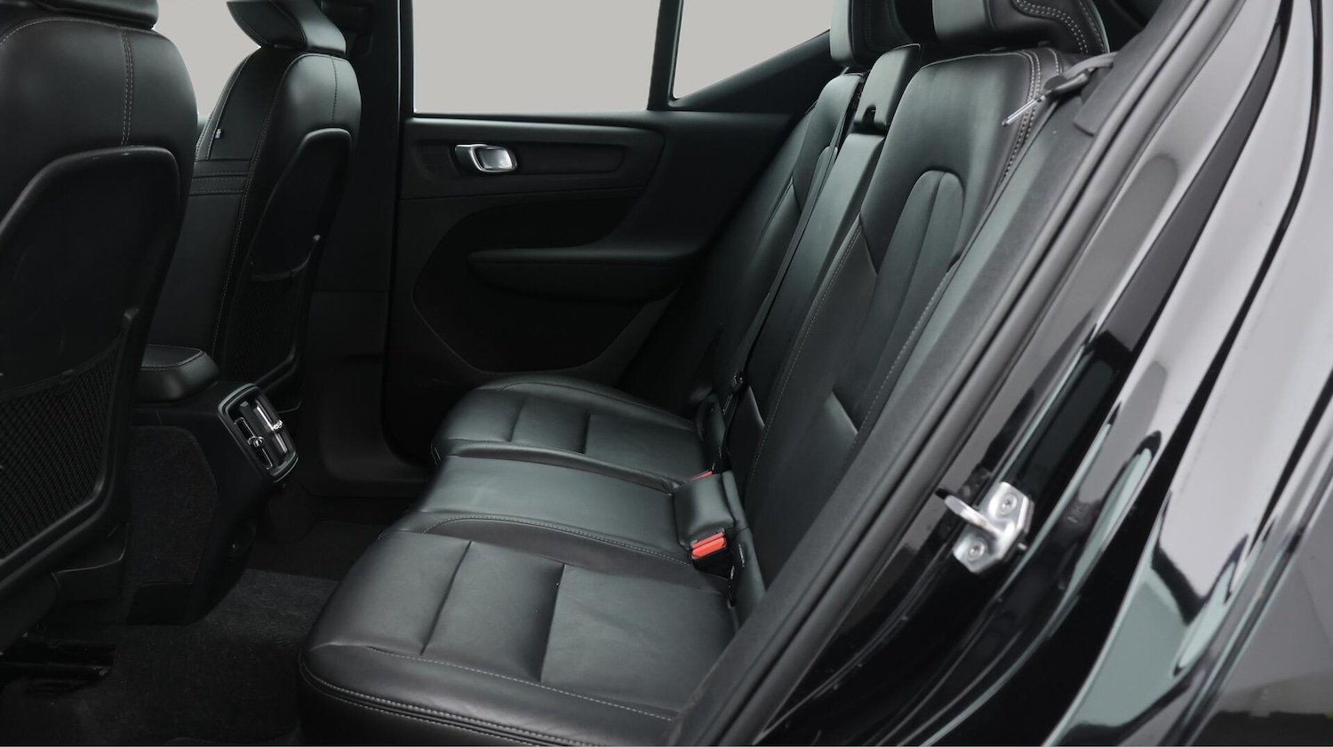 Used Volvo XC40 2021 for sale - 76607602: Photo 17