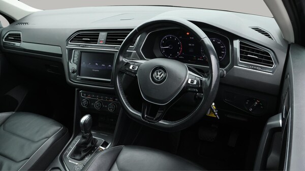 Used Volkswagen Tiguan 2017 for sale - 76294831: Photo 10