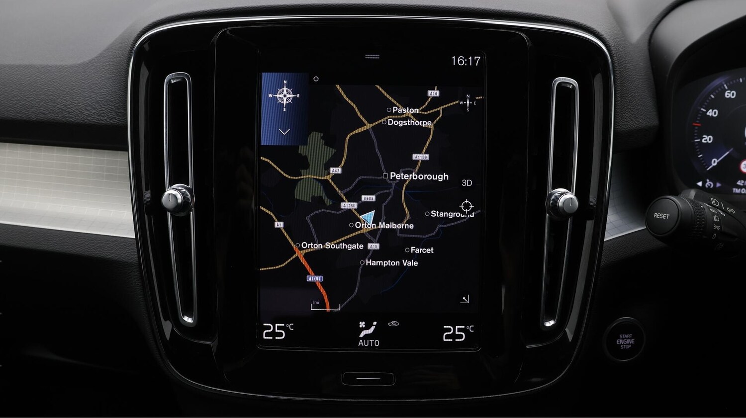 Used Volvo XC40 for sale - 76658666: Photo 12