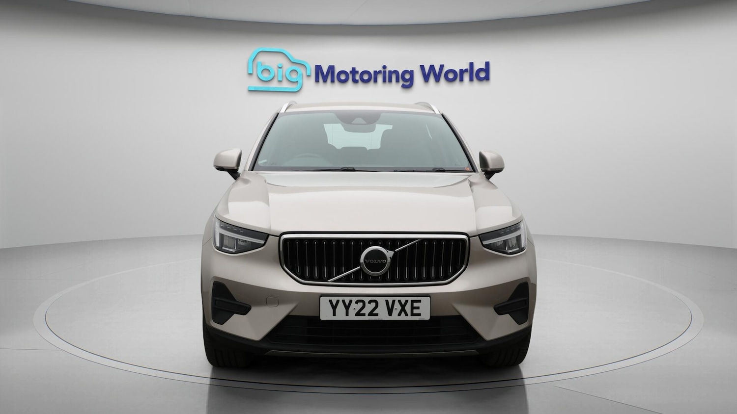 Used Volvo XC40 for sale - 76658666: Photo 3