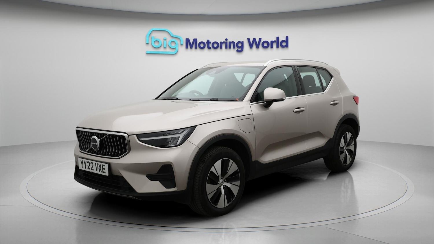 Used Volvo XC40 for sale - 76658666: Photo 4