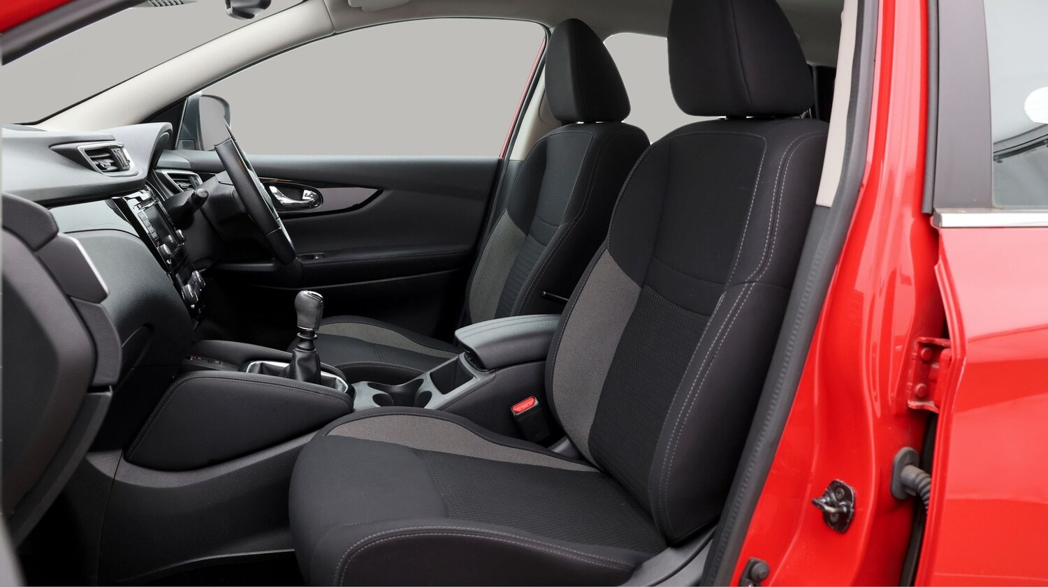 Used Nissan Qashqai for sale - 77760757: Photo 14