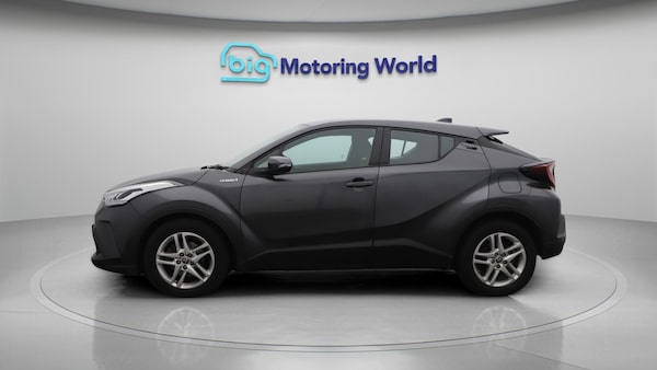 Used Toyota C-HR 2022 for sale - 76282726: Photo 5
