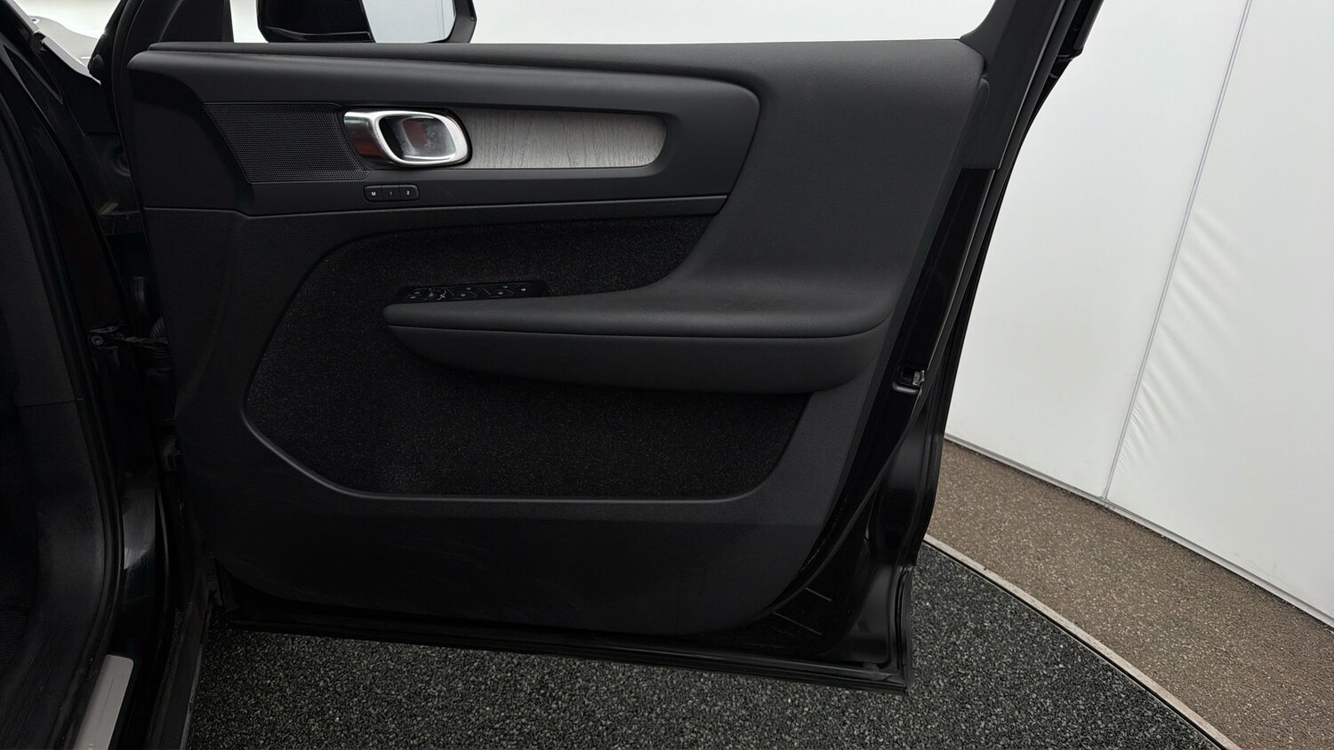 Used Volvo XC40 for sale - 78176664: Photo 14