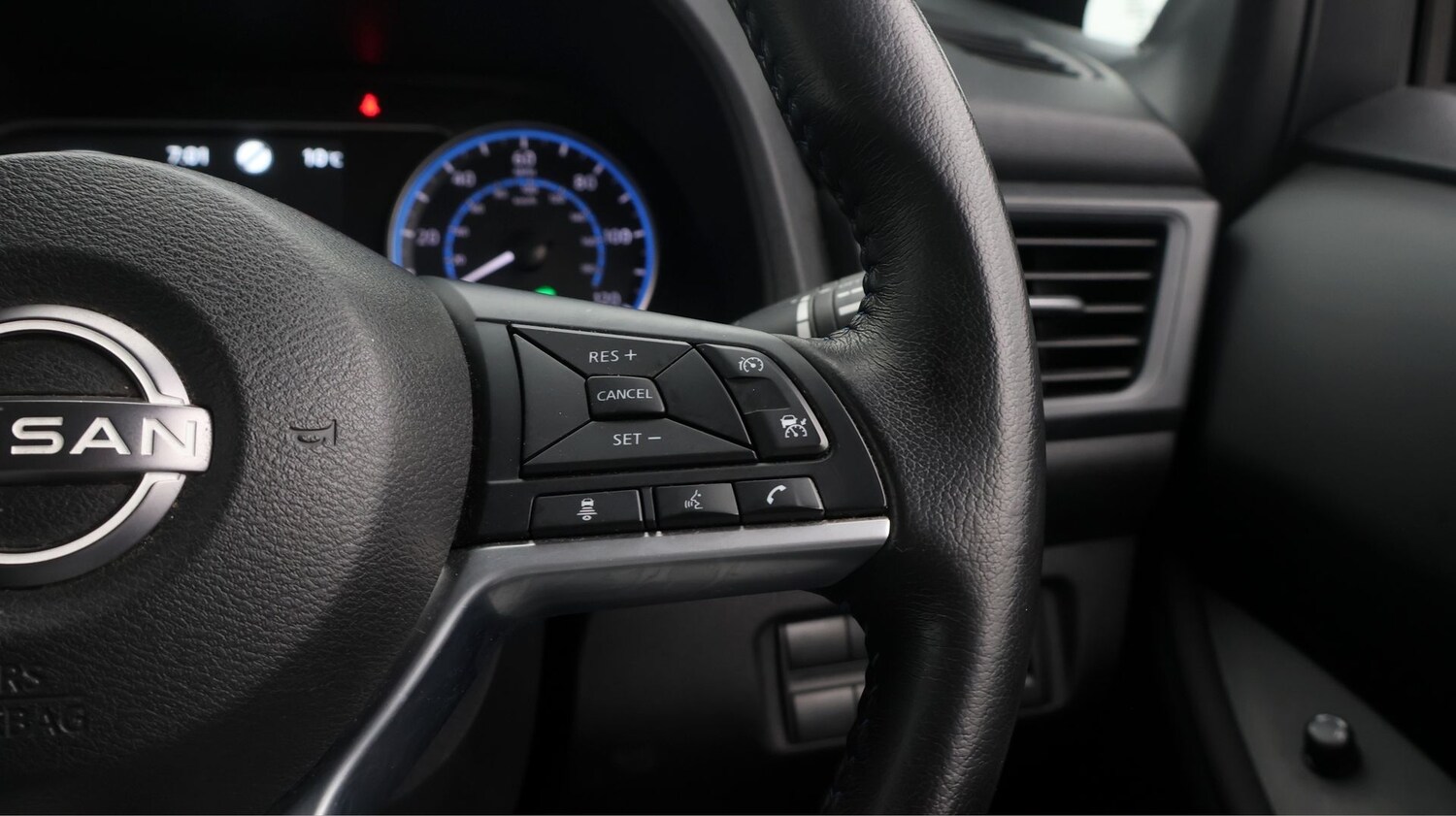 Used Nissan Leaf 2022 for sale - 77377907: Photo 24