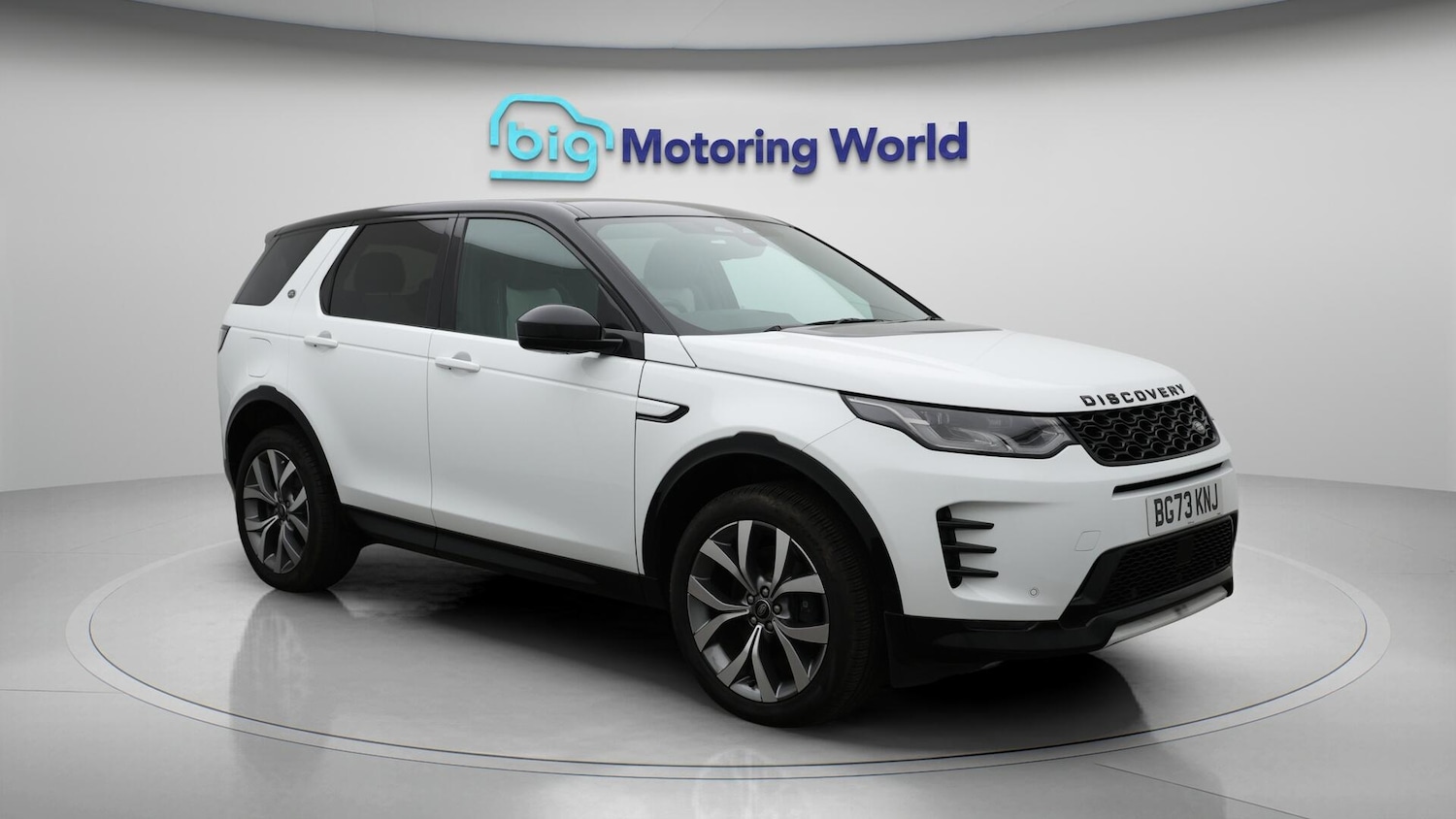 Used Land Rover Discovery Sport 2023 for sale - 76646228: Photo 2