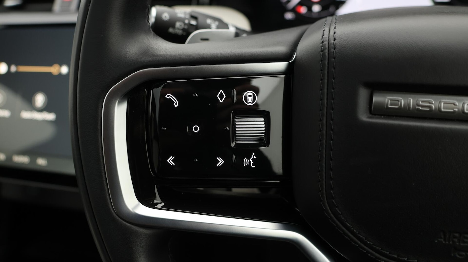 Used Land Rover Discovery Sport 2023 for sale - 76646228: Photo 26