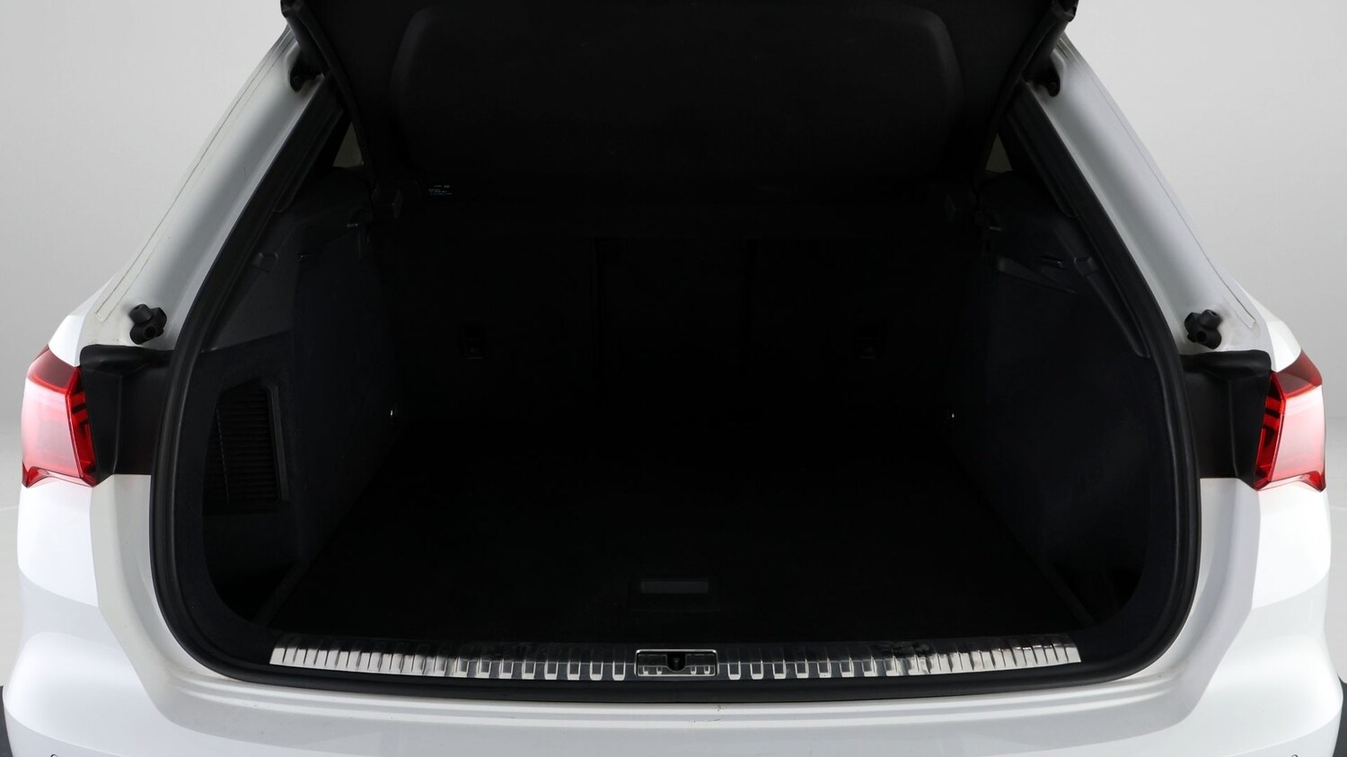 Used Audi Q3 2021 for sale - 78083891: Photo 16