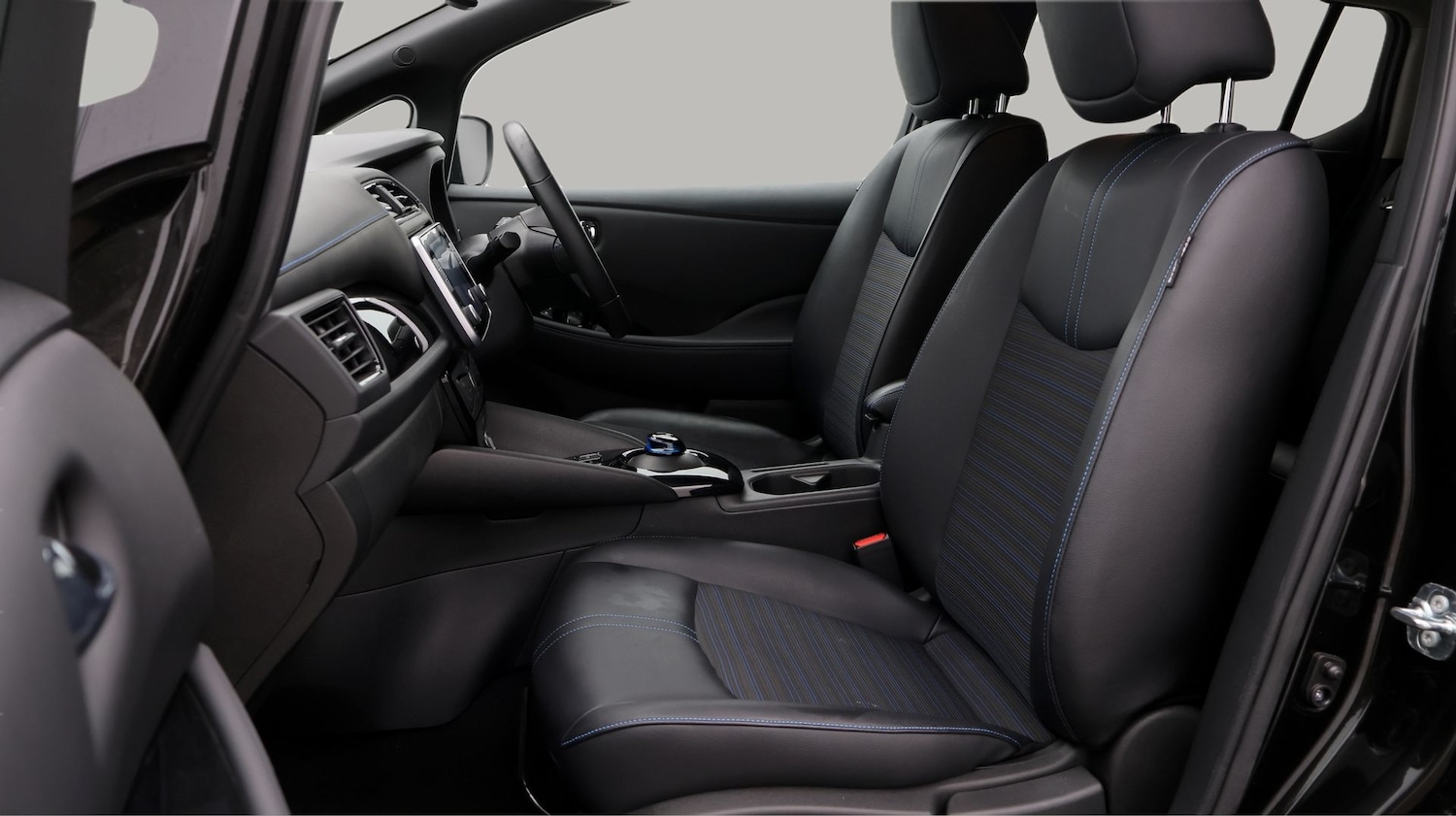 Used Nissan Leaf 2022 for sale - 77137155: Photo 14