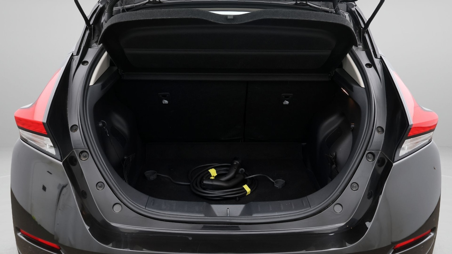 Used Nissan Leaf 2022 for sale - 77137155: Photo 17