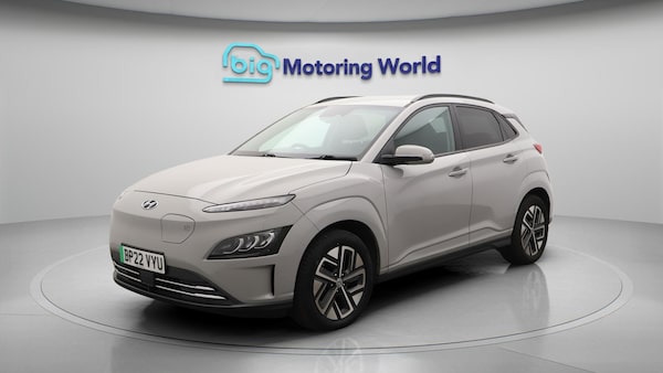Used Hyundai KONA 2022 for sale - 76200938: Photo 4