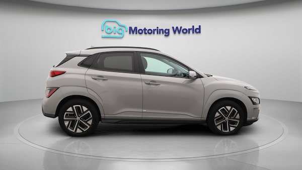 Used Hyundai KONA 2022 for sale - 76200938: Photo 9