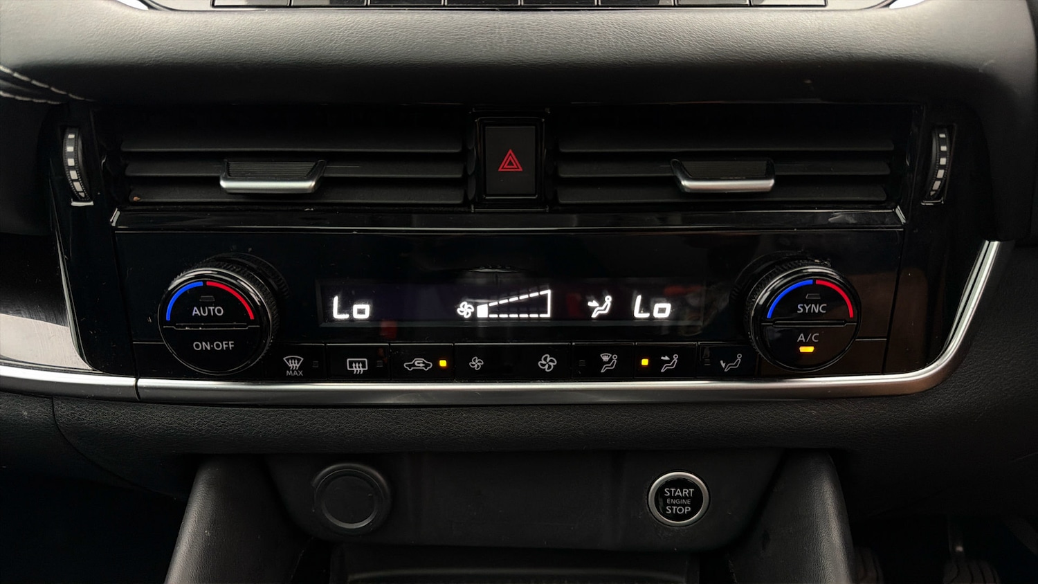 Used Nissan Qashqai for sale - 78197398: Photo 11