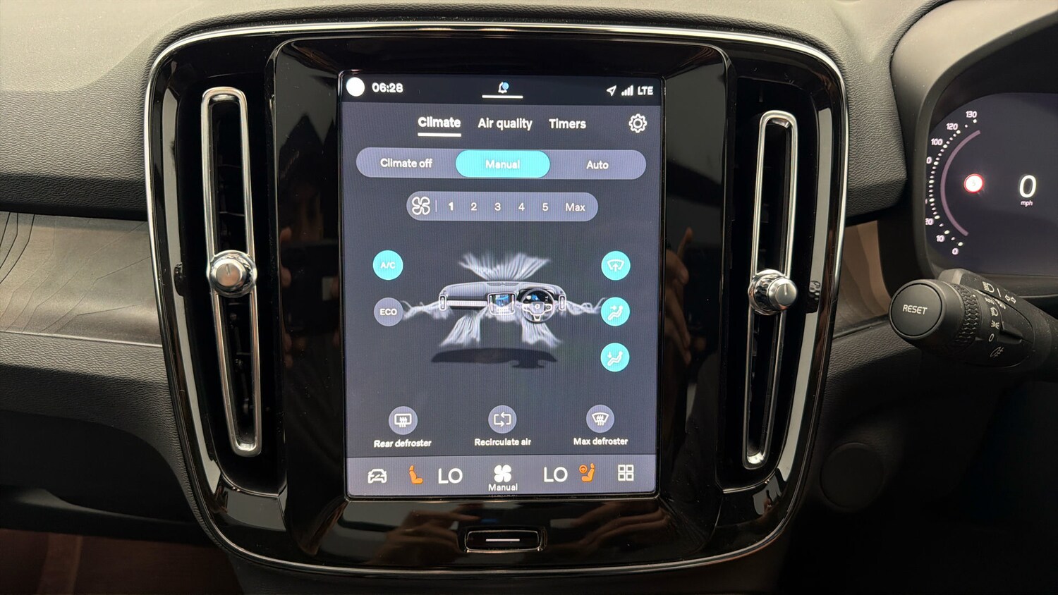 Used Volvo EX40 2024 for sale - 78178228: Photo 11